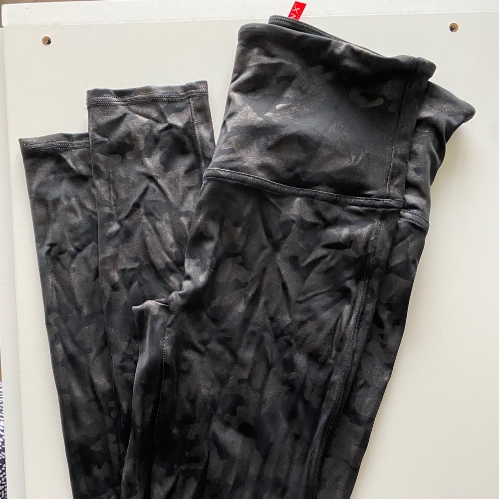 Spanx Metallic Faux Leather Camo legging